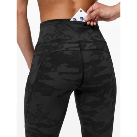 Lululemon Fast and Free Camouflage Leggings Size 2 High Rise Capri - Picture 3 of 6